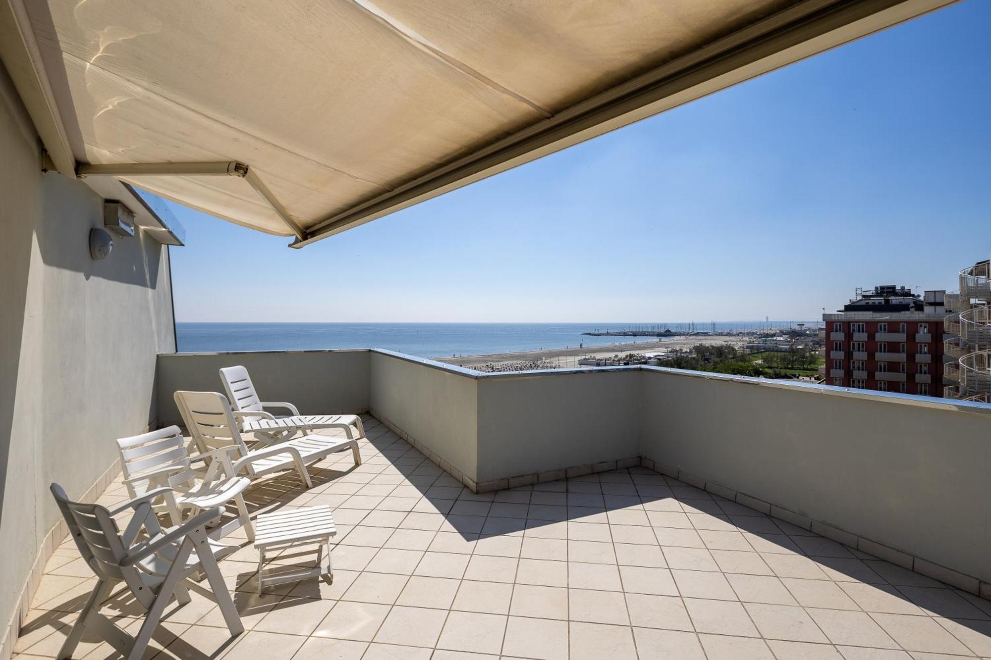 Hotel Oriente Milano Marittima Exterior photo